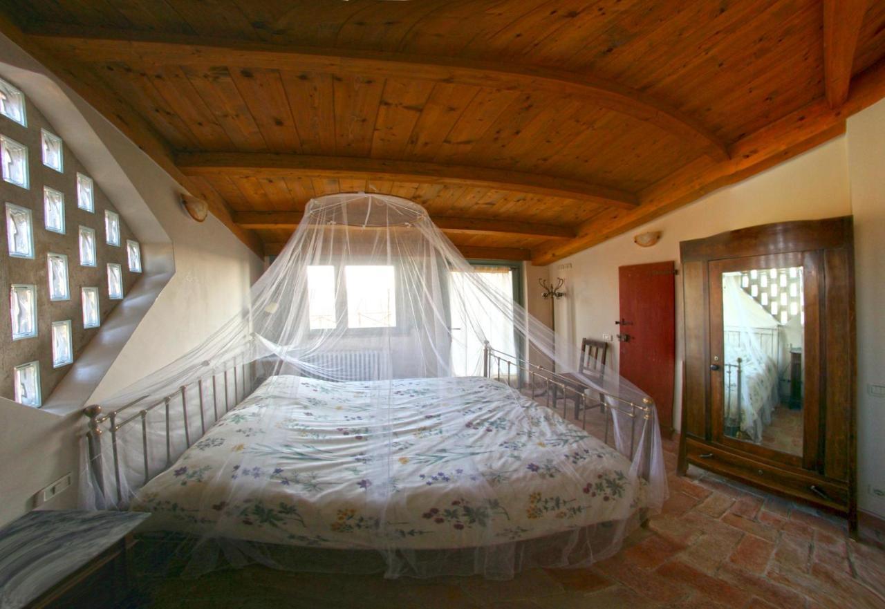 Locanda San Francesco Montecarotto Bagian luar foto